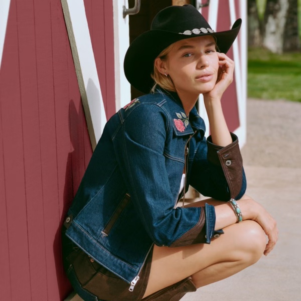 Abercrombie x Kemo Sabe Embroidered Denim Zip-Up Jacket M NWOT